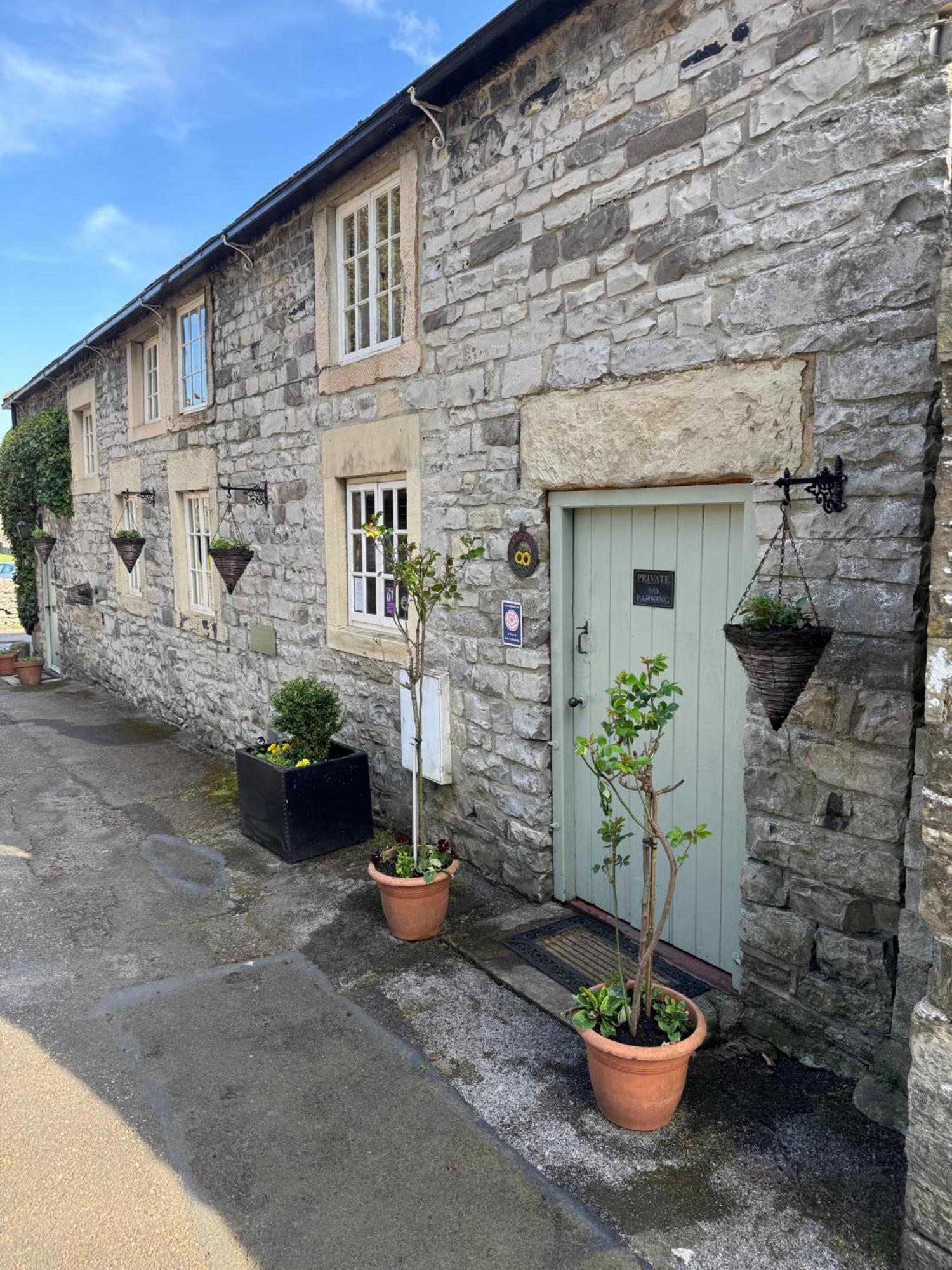 Holiday home Superbly Appointed 3 Bedrooms And 3 Bathrooms
