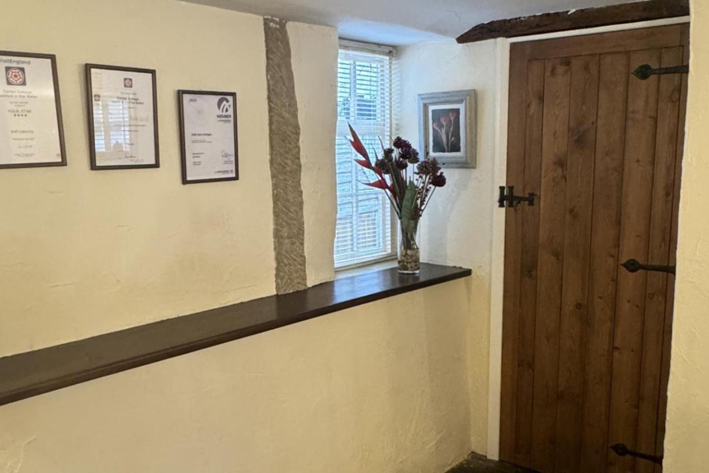 Stunning - 3 Bedrooms & 3 Bathrooms *